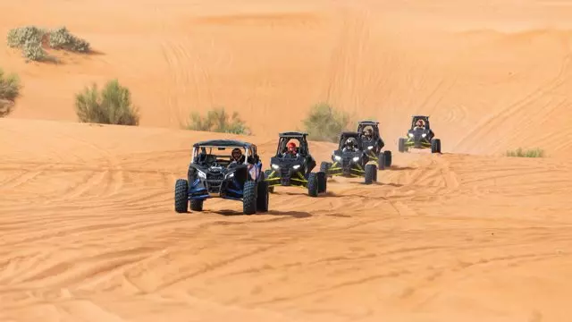 الدراجات الرباعية في صحراء دبي