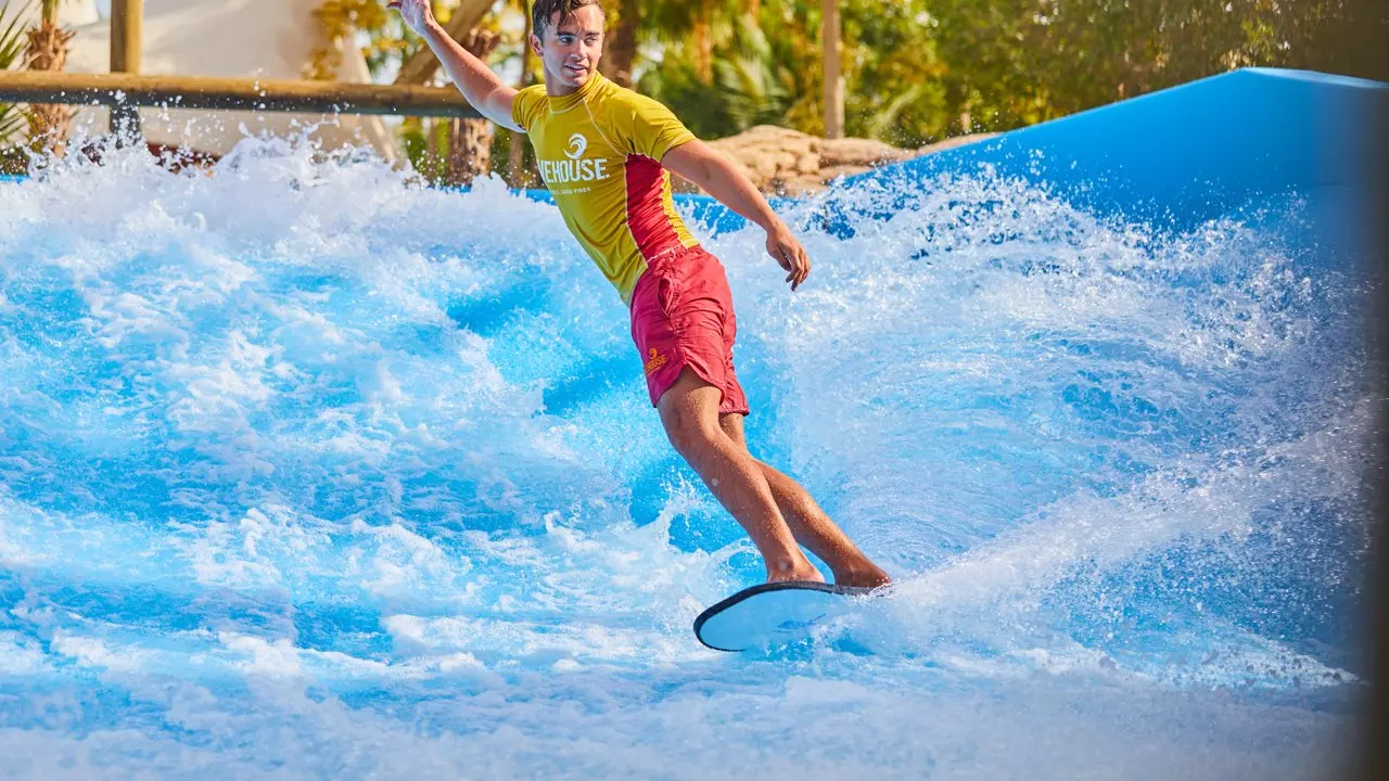 Aquaventure World Waterpark -- photo 1