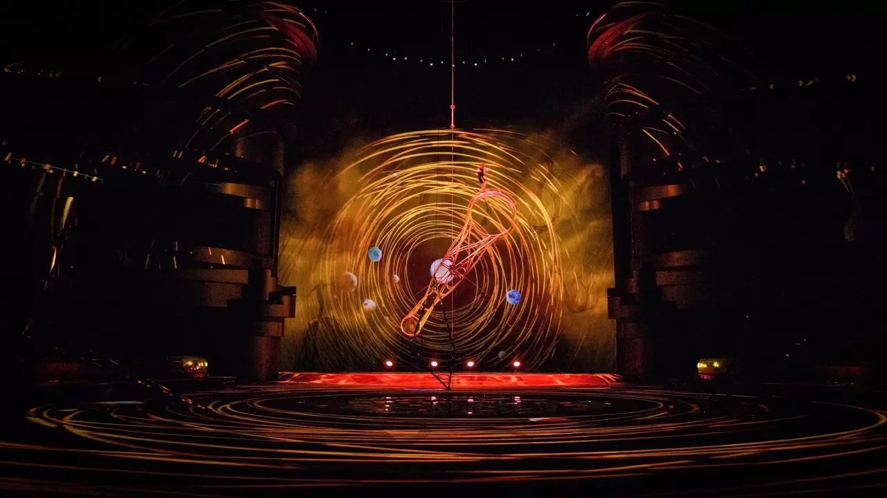 La Perle show -- photo 1