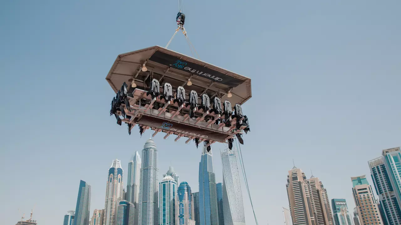 العشاء في السماء — صورة ٢