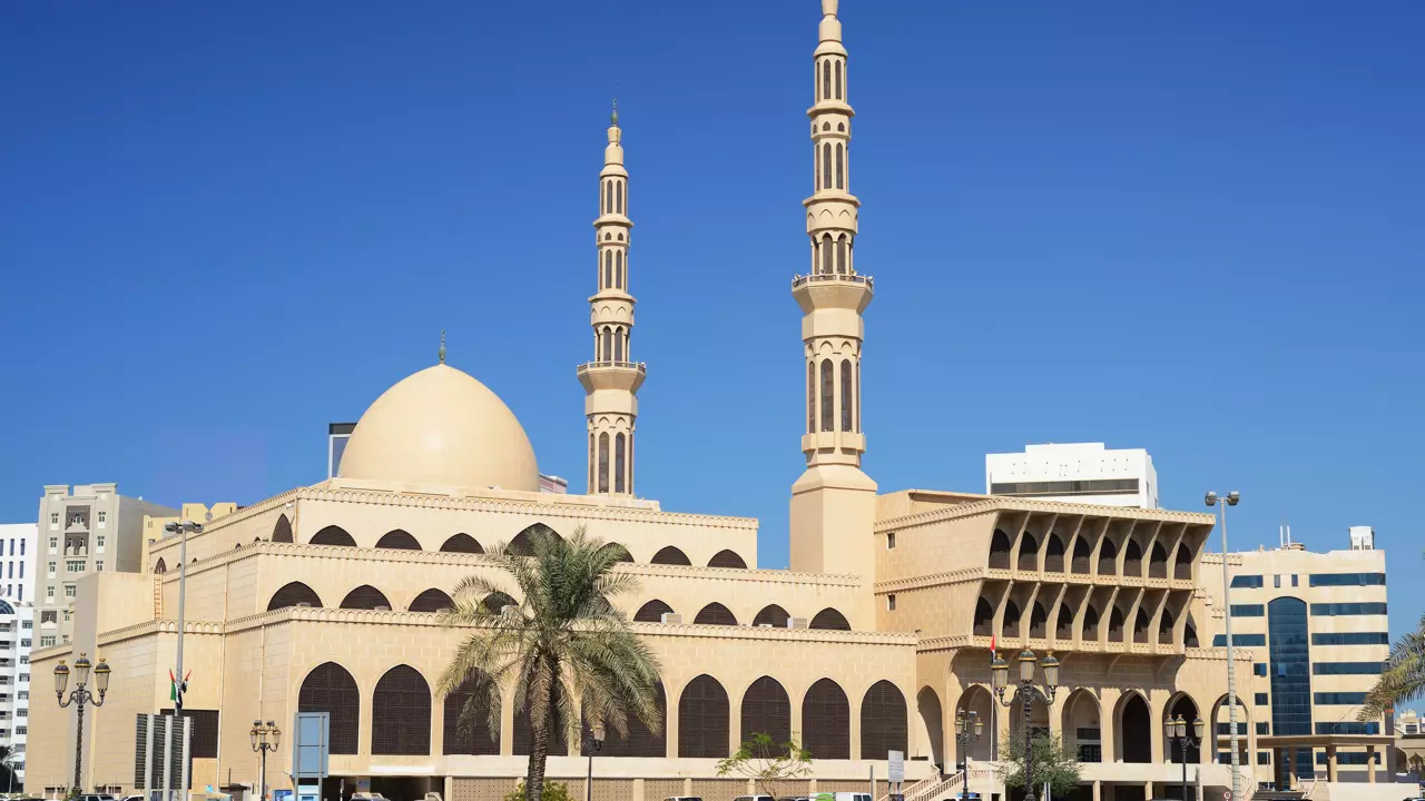 Five Emirates Tour from Dubai