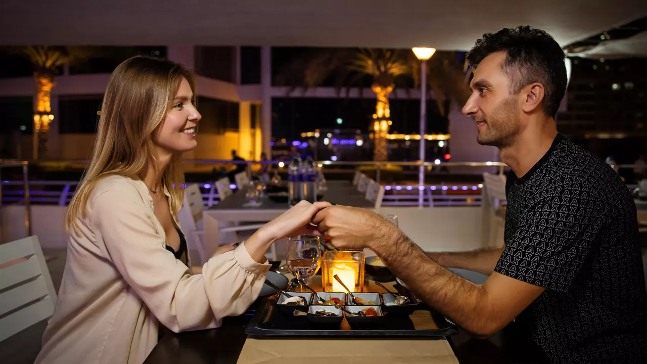 Alexandra Sea Lounge Dinner Cruise Dubai