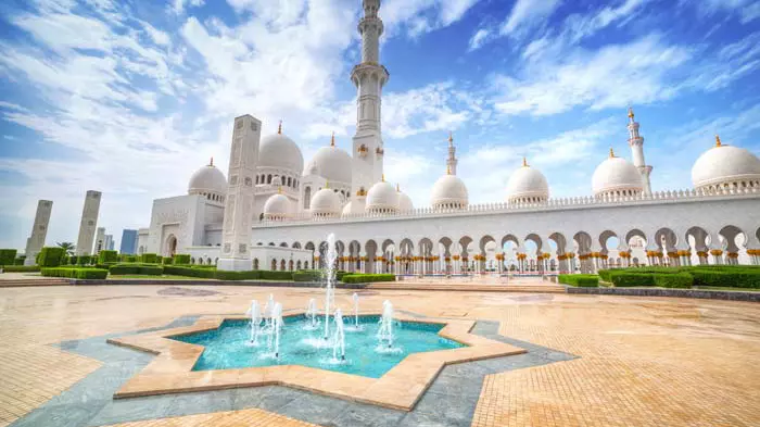 Abu Dhabi City Sightseeing Tour