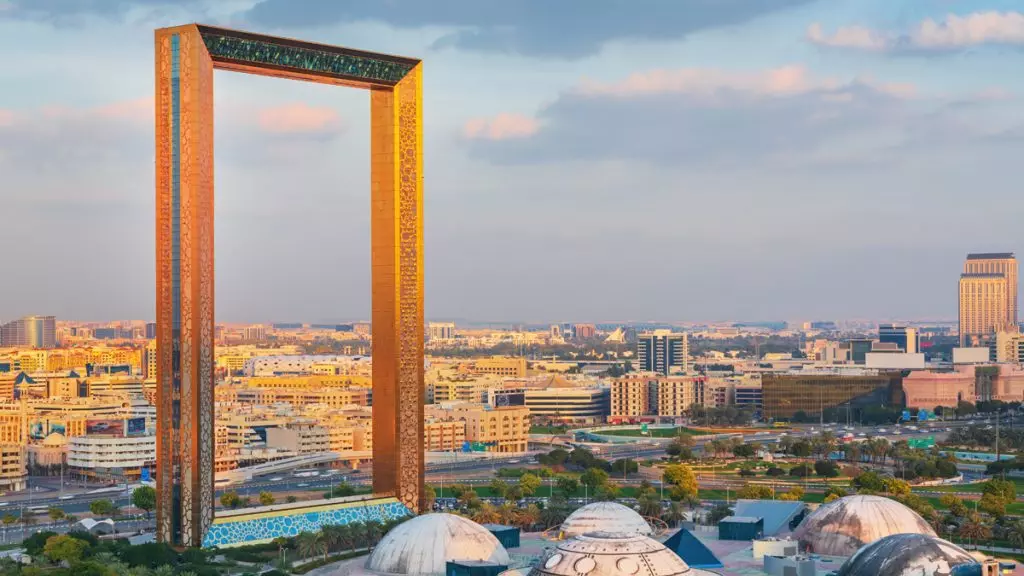 دليل برواز دبي ٢٠٢٦: التذكرة، الجسر الزجاجي، وأفضل وقت للصعود